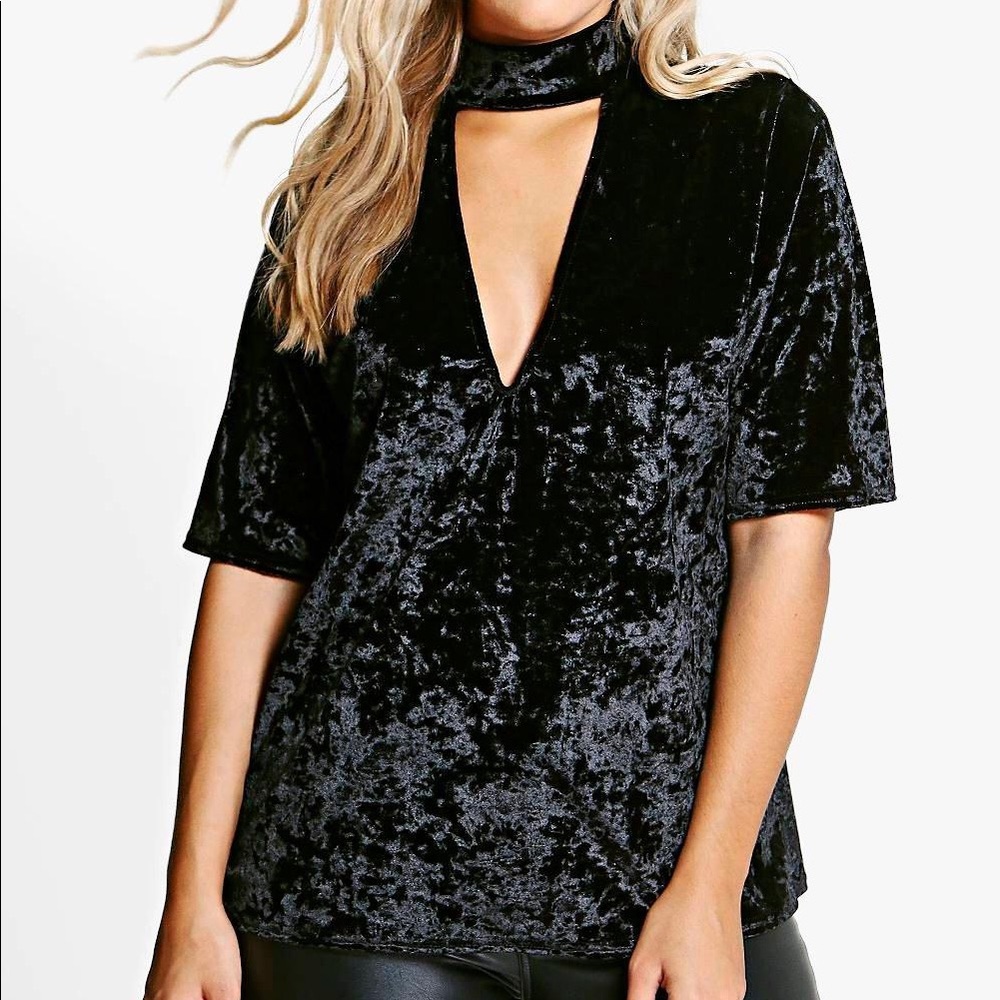 Boohoo Plus Velvet Choker Top in Black